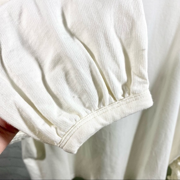 Crown & Ivy Cream Lightweight Sweatshirt w Pom Poms XXL - Picture 5 of 7